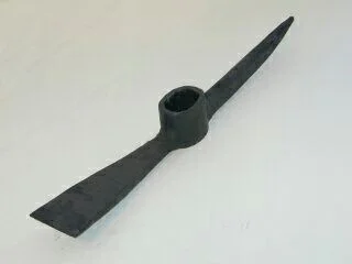 KRUMPÁČ 2,5kg kovaný